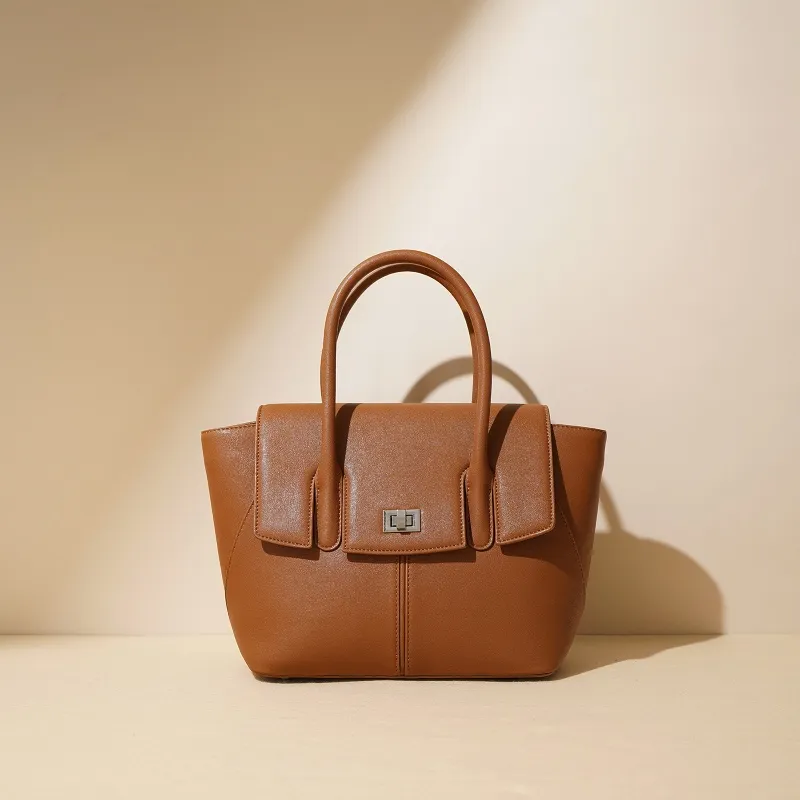 Brown Business Leather Tote poki