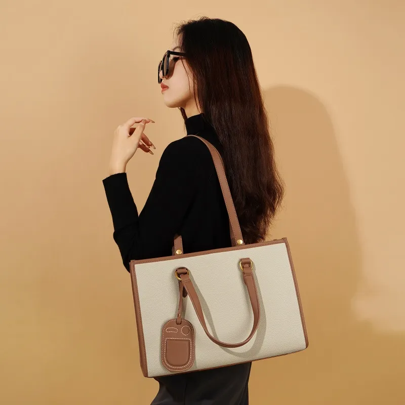 Rétthyrningur töskupoki með hólfum