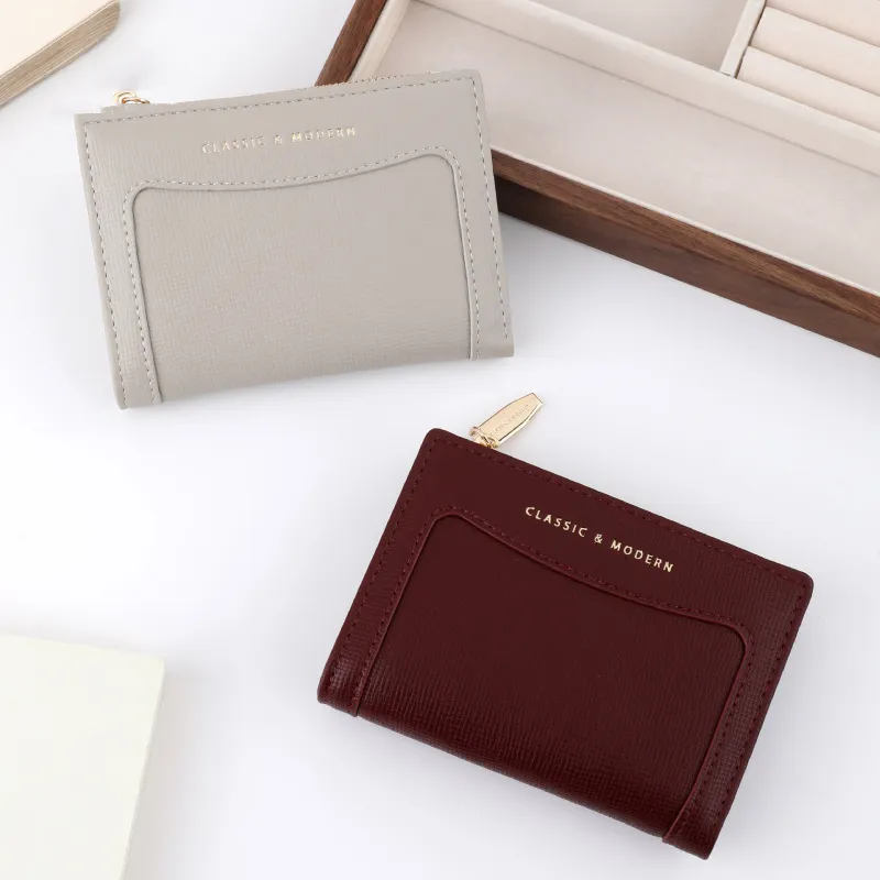 Einstakt Leður Bifold lítið kreditkortaveski fyrir konur